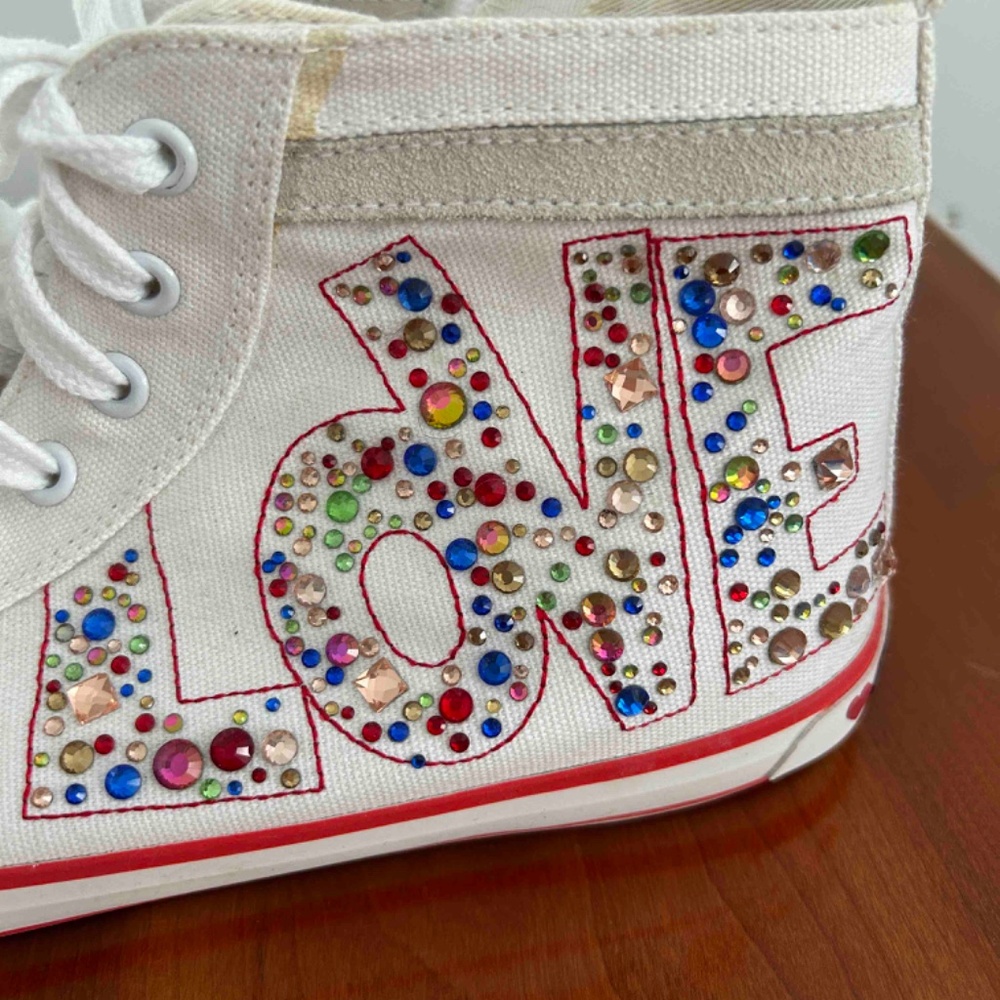 Love Moschino High Top Tennies, Women's Italian size 40, USA 9.5 - Picture 7 of 9
